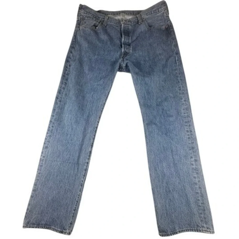 Levi's Jeans Mens 33x31 501 Original Fit Medium Wash Blue Denim Button Fly Pants